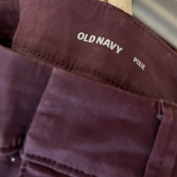 2 pair of Old Navy Pixie trousers. NWOT. Both sz 0 regular. Excellent - Picture 4 of 8